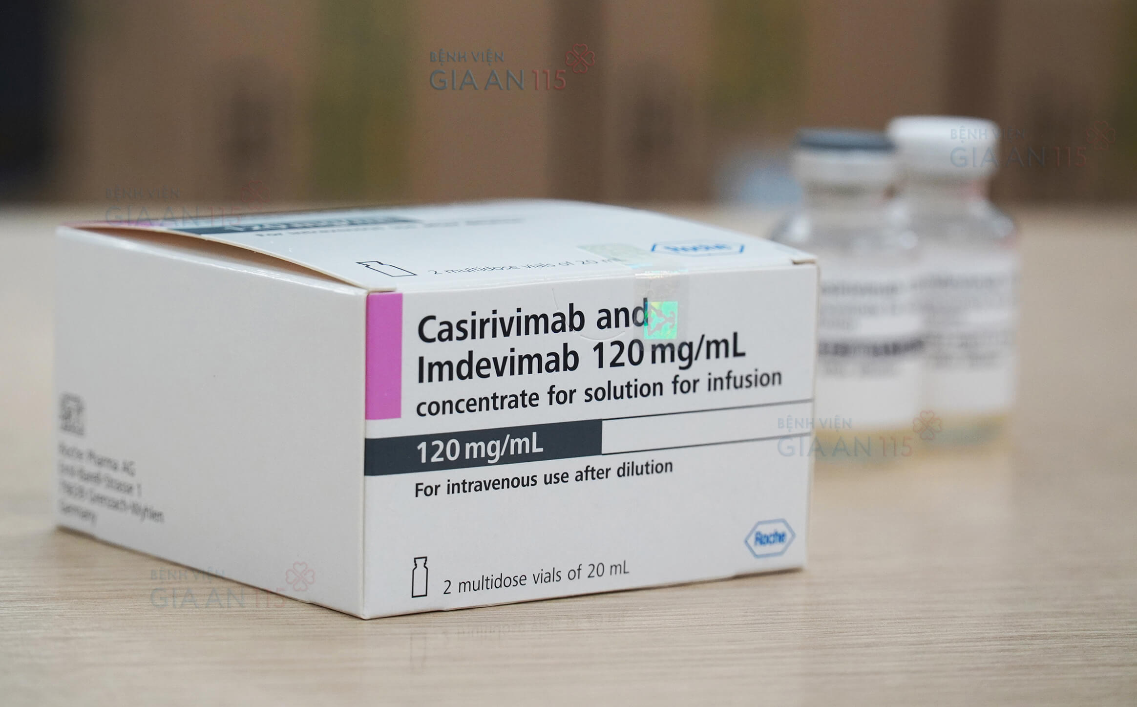 Kháng thể đơn dòng Casirivimab và Imdevimab