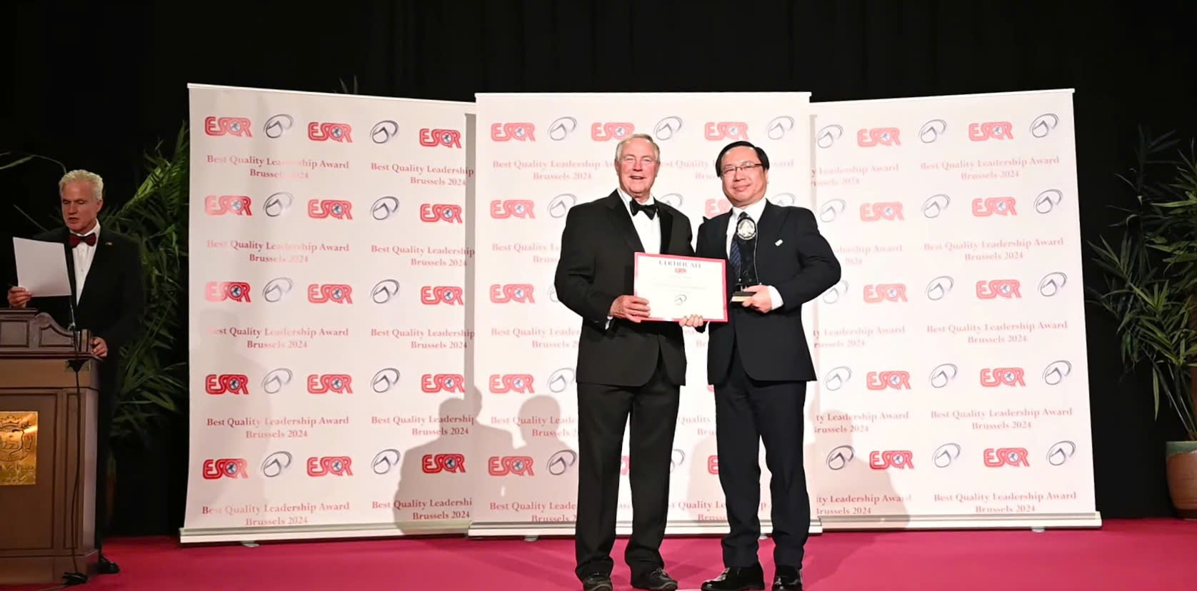 TS.BS. Truong Vinh Long – Director of Gia An 115 Hospital – representative of the Hospital's Board of Directors received the Best Quality Leadership Award 2024 from the European Association for Quality Research