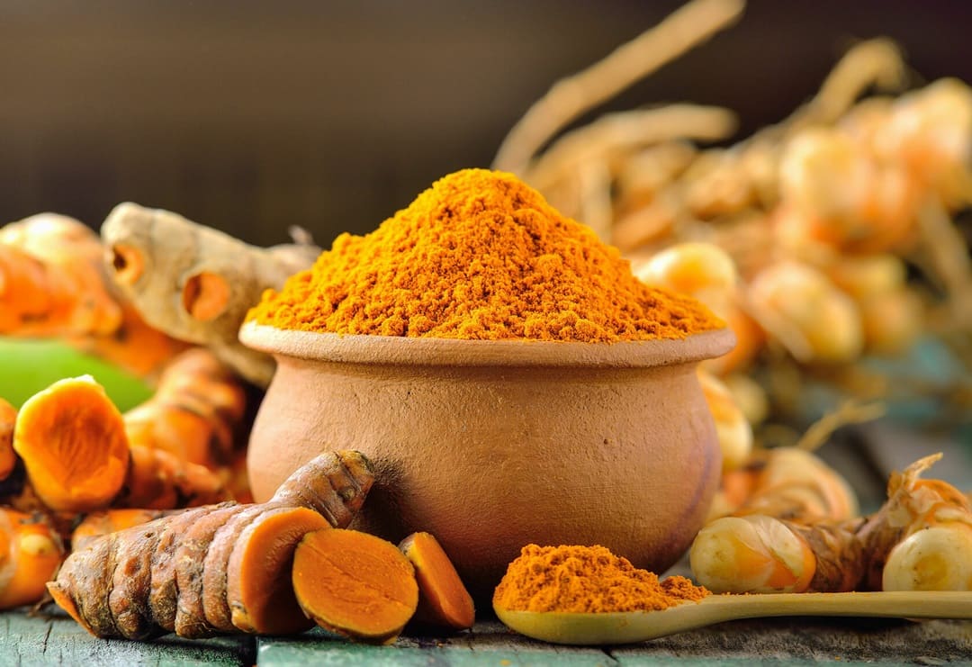 Nghệ giàu curcumin giúp chống viêm, kháng khuẩn