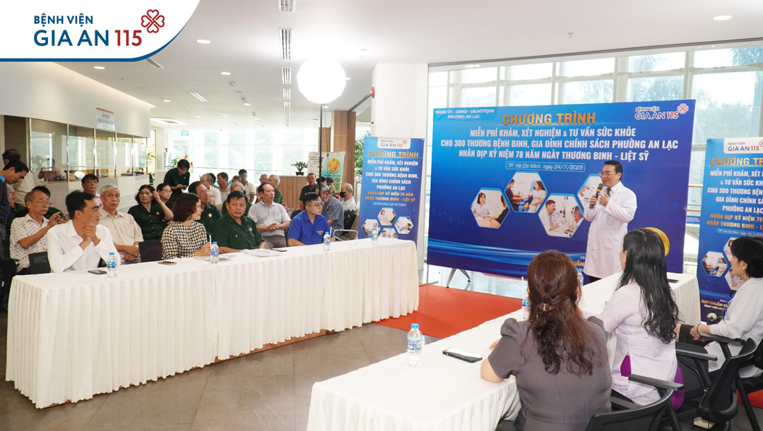 Khám bệnh, xét nghiệm miễn phí cho 300 thương bệnh binh và gia đình chính sách phường An Lạc, TP.HCM