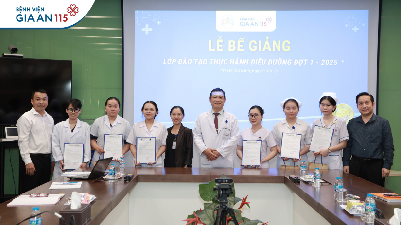 Bế giảng lớp đào tạo thực hành Điều dưỡng đợt 1 - 2025 tại Bệnh viện Gia An 115