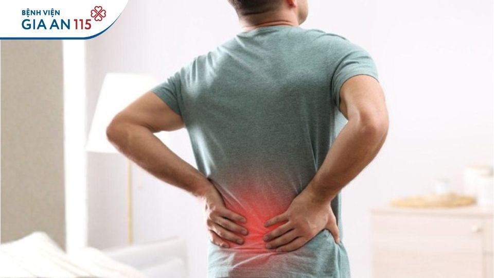 Đau lưng dưới bên trái gần mông