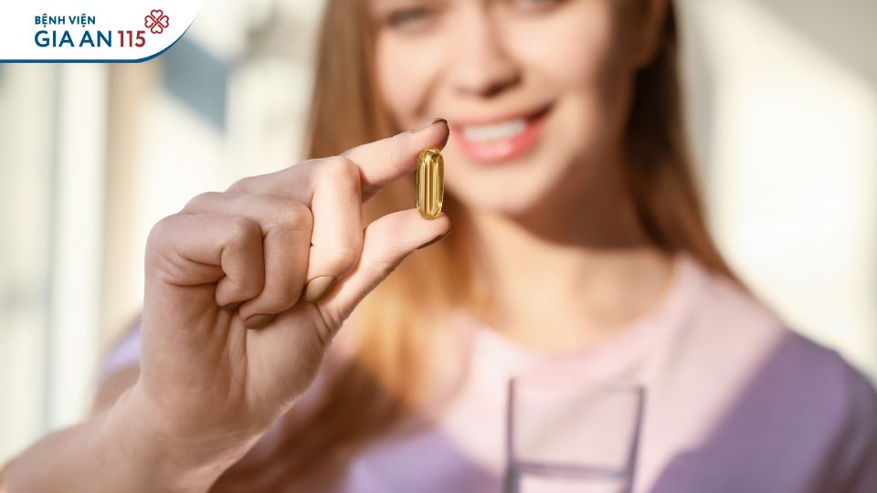 Uống dầu cá quanh năm được không hay phải ngắt quãng?