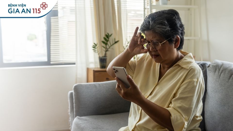 Đục thủy tinh thể