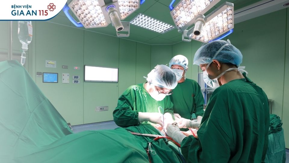 Phẫu thuật thay khớp gối