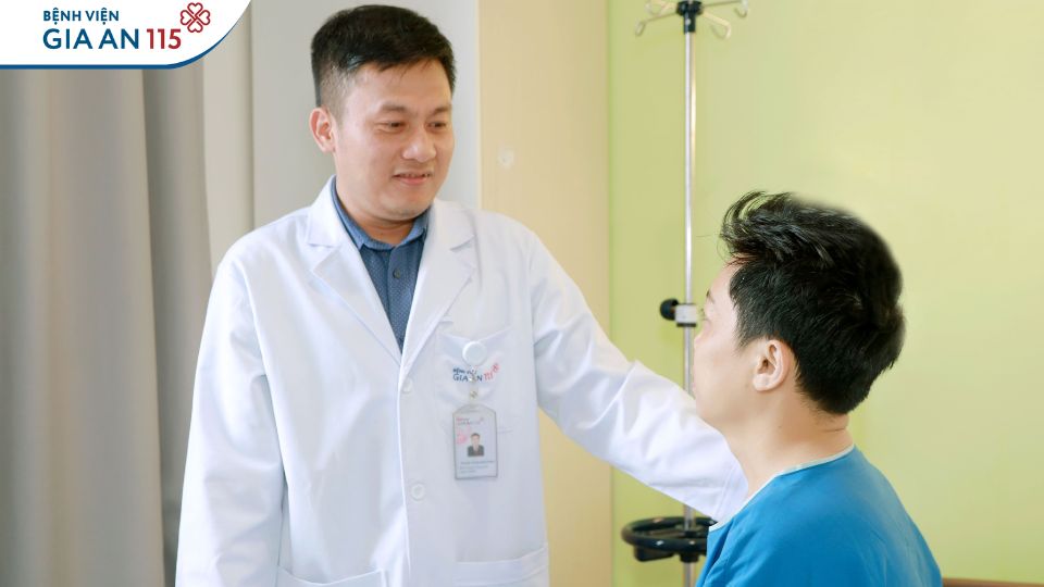 Chạy đua thời gian cứu nam thanh niên viêm ruột thừa cấp trên nền Thalassemia thể nặng