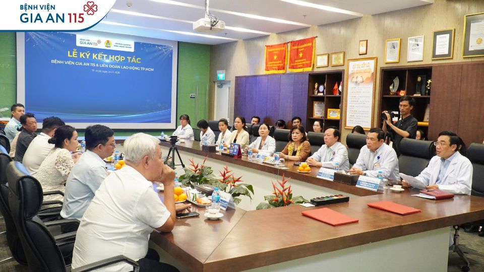 ký kết MOU với Liên đoàn Lao động TP.HCM