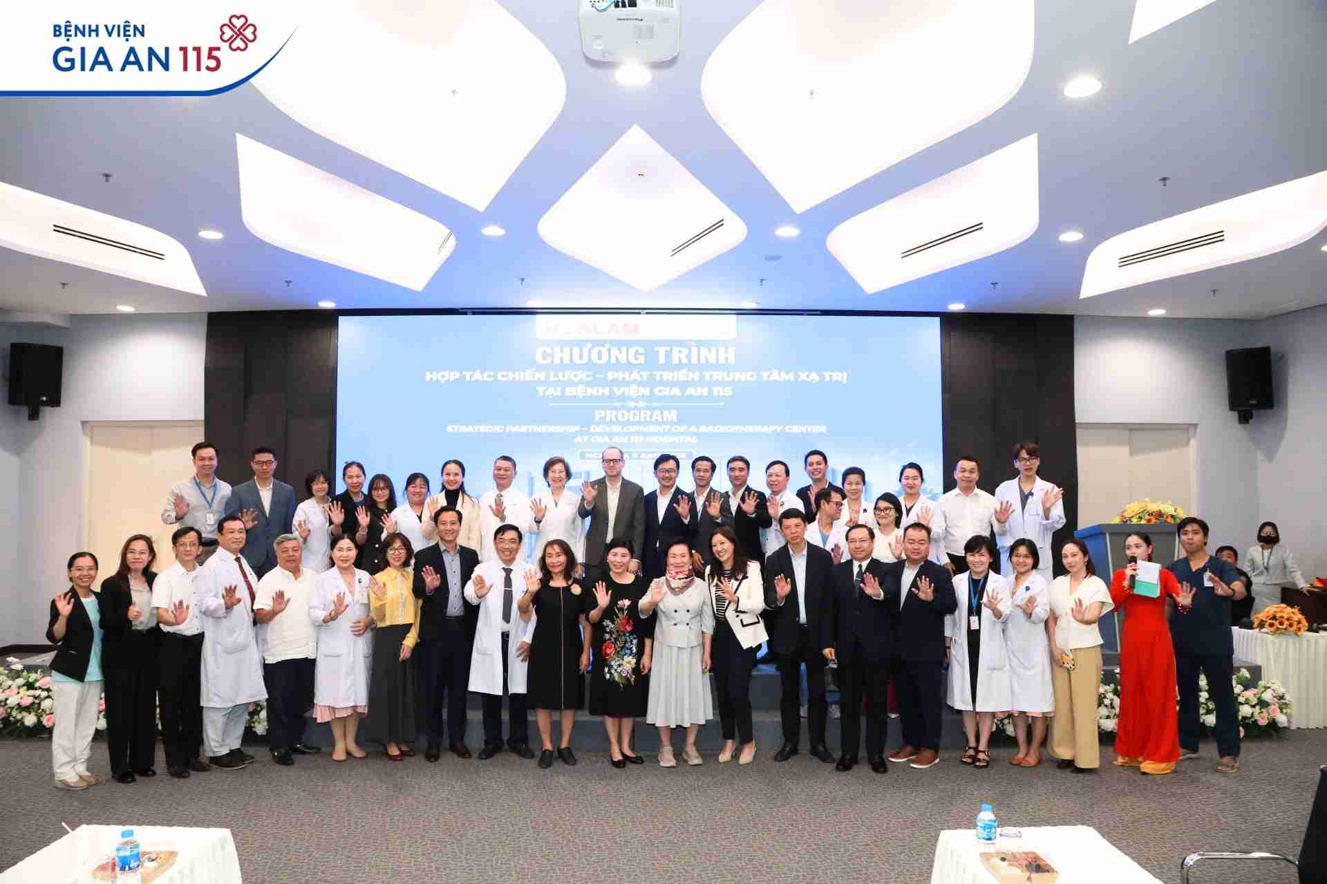 Tập đoàn Hoa Lâm và Siemens Healthineers hợp tác phát triển Trung tâm Xạ trị tại Bệnh viện Gia An 115