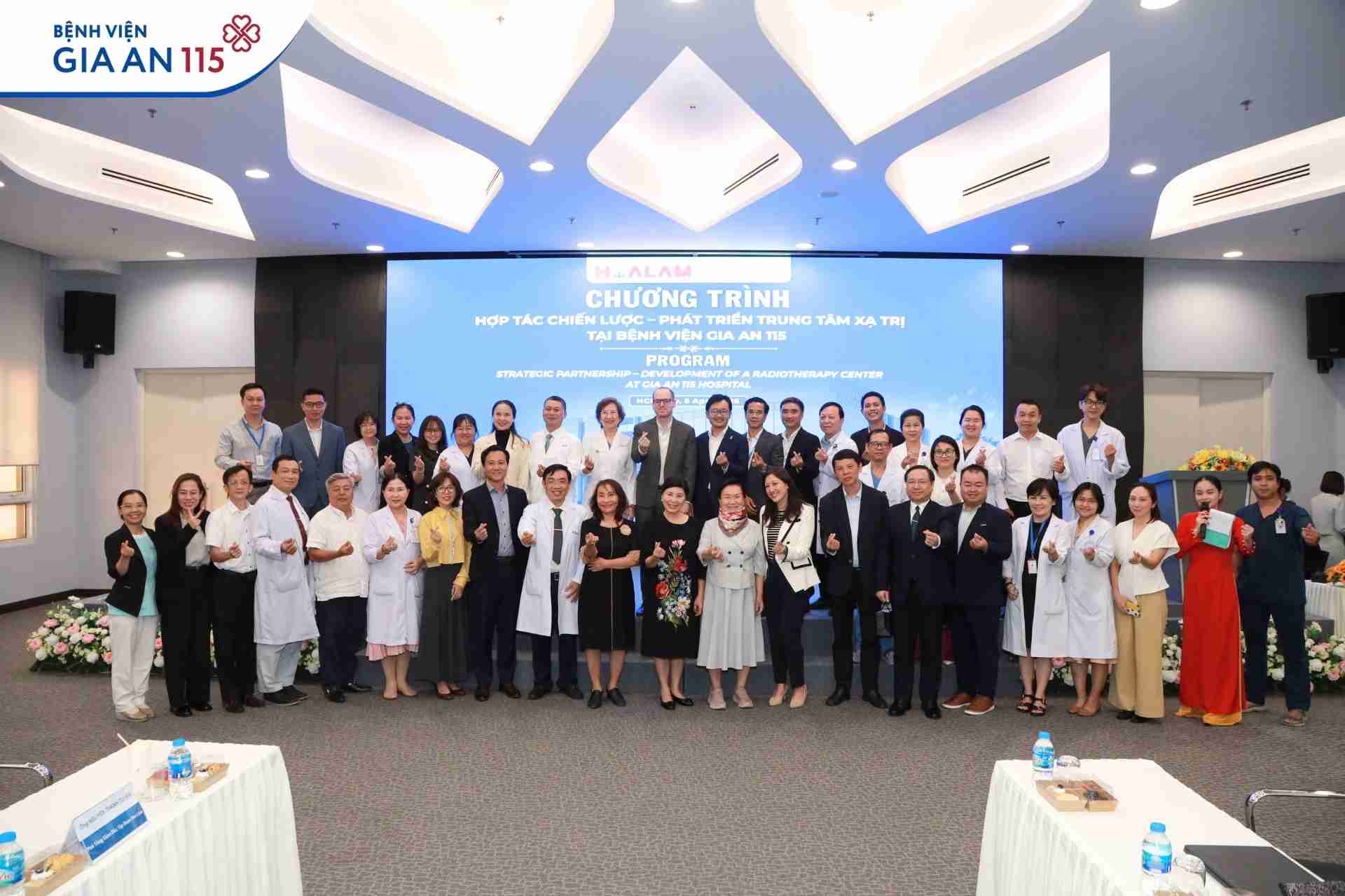 Tập đoàn Hoa Lâm và Siemens Healthineers hợp tác phát triển Trung tâm Xạ trị tại Bệnh viện Gia An 115