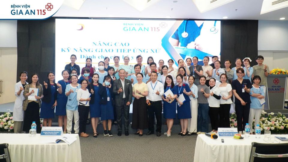 Bệnh viện Gia An 115 tổ chức khóa đào tạo kỹ năng giao tiếp nâng cao chất lượng phục vụ cho CBNV