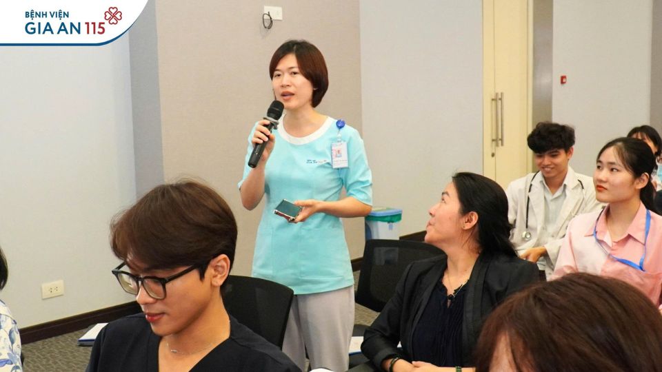 Bệnh viện Gia An 115 tổ chức khóa đào tạo kỹ năng giao tiếp nâng cao chất lượng phục vụ cho CBNV
