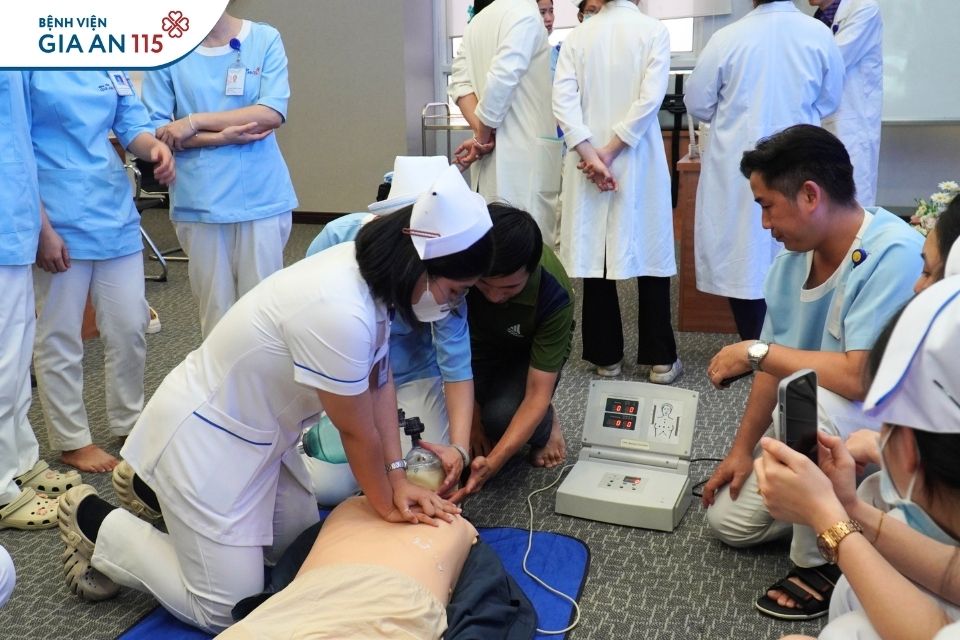đào tạo cấp cứu ngừng tuần hoàn – hô hấp 