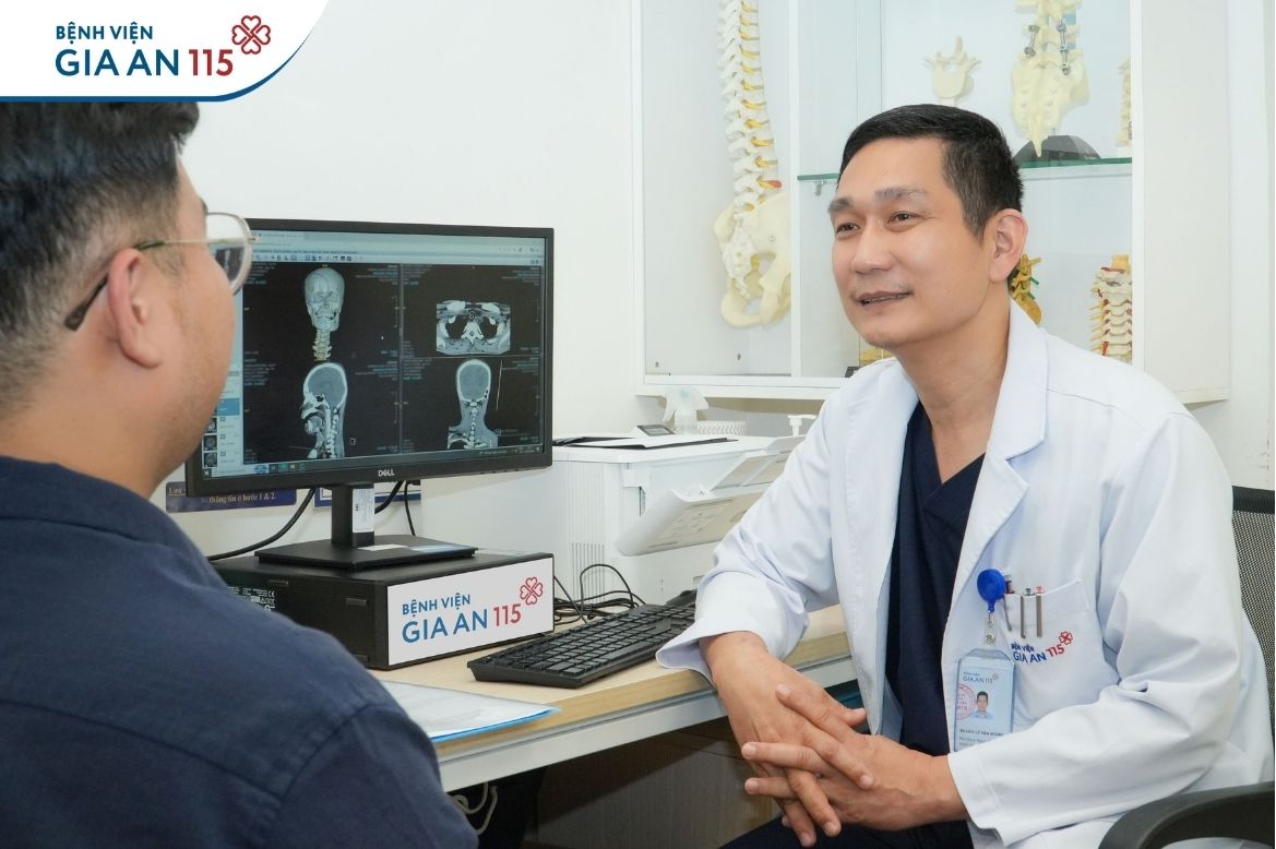 Cứu sống nam thanh niên 18 tuổi bị mảnh xương găm vào não sau tai nạn giao thông