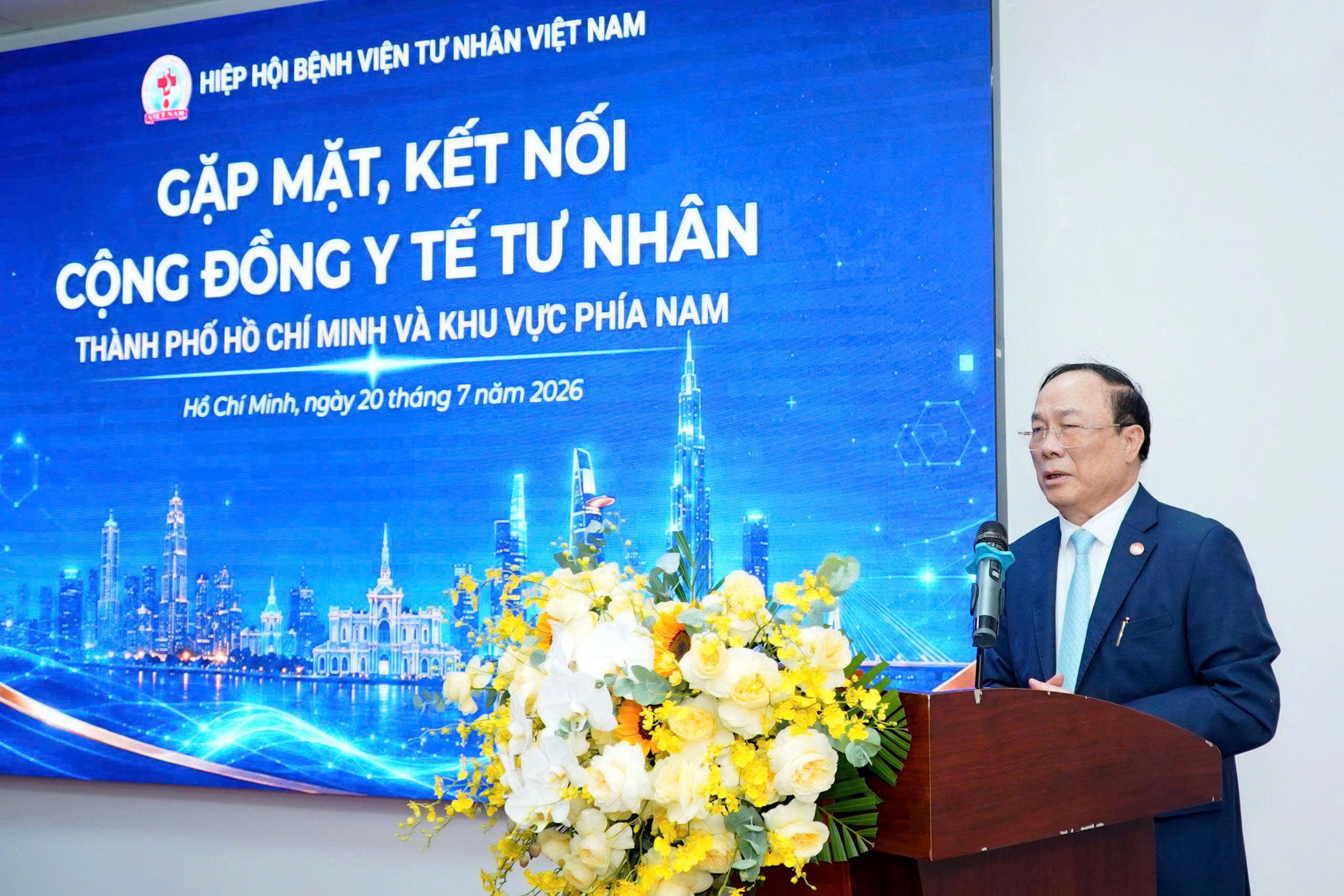 MADAM TRẦN THỊ LÂM GIỮ VAI TRÒ CHỦ TỊCH CHI HỘI