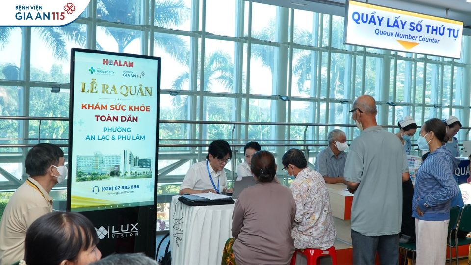 Nhiều người dân TP.HCM được khám sức khỏe miễn phí  tại các bệnh viện đạt chuẩn quốc tế AACI (Hoa Kỳ)